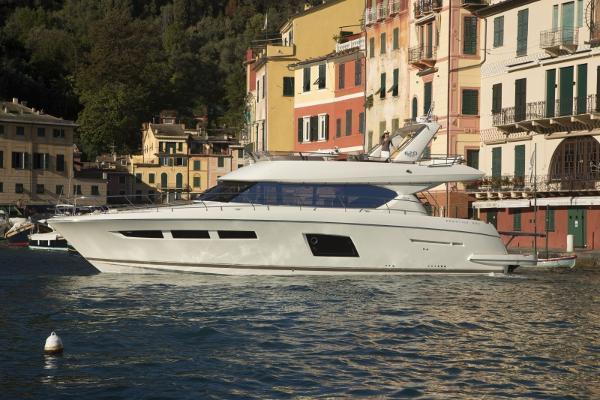 2014 Prestige Yachts 620