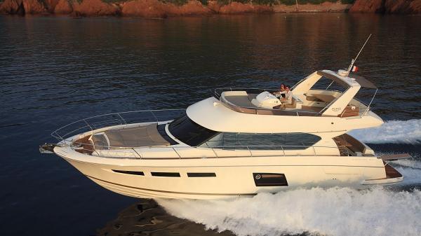 2014 Prestige Yachts 620 Flybridge