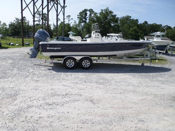 2014 Ranger 240 Bahia