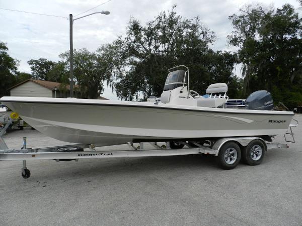 2014 Ranger 240 Bahia