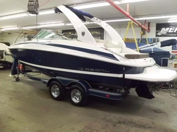 2014 Regal 24 Fasdeck