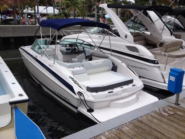 2014 Regal 24 Fasdeck