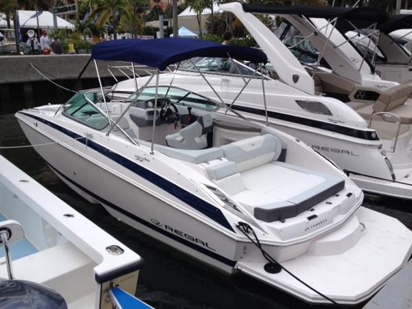 2014 Regal 24 Fasdeck