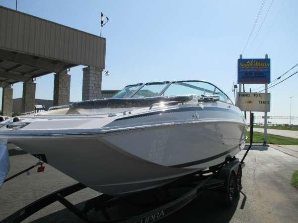 2014 Regal 24 Fasdeck