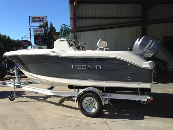 2014 Robalo R180