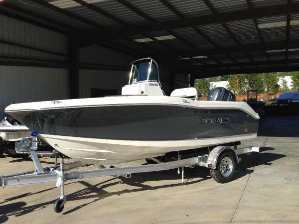 2014 Robalo R180