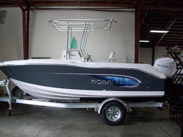 2014 Robalo R180 Center Console