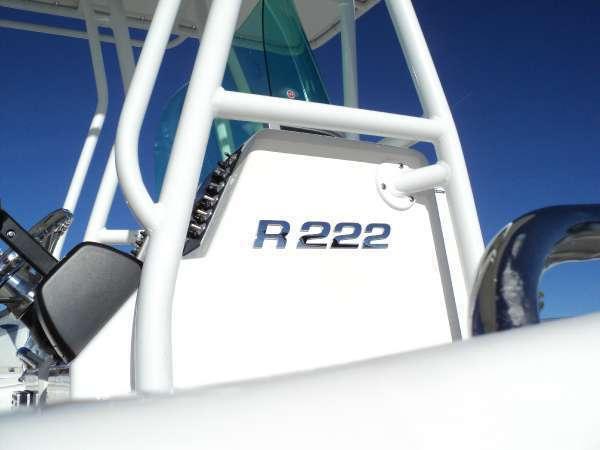 2014 Robalo R222