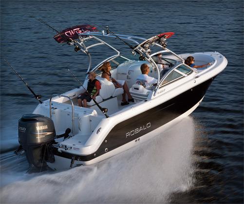 2014 Robalo R227 Dual Console -In Stock