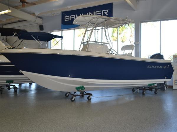 2014 Sailfish 220CC