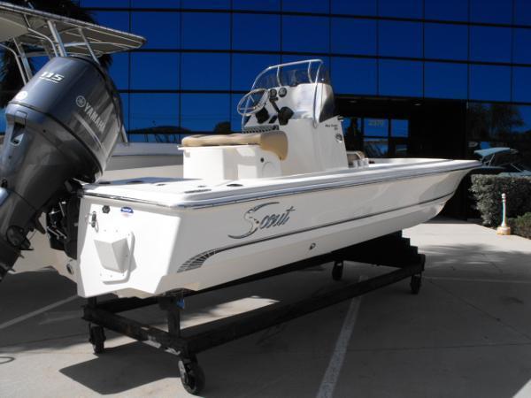 2014 Scout Boats 201 BAY SCOUT