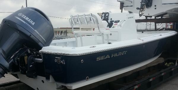 2014 Sea Hunt BX 22 BR