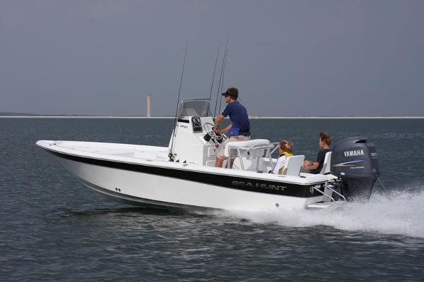 2014 Sea Hunt XP 21