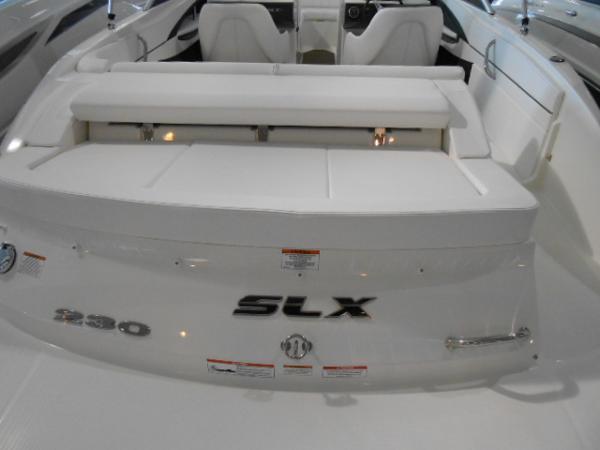 2014 Sea Ray 230 SLX