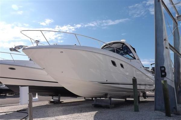 2014 Sea Ray 330 Sundancer