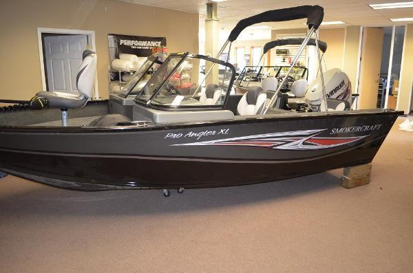 2014 Smoker Craft 172 Pro Angler XL 17 DC