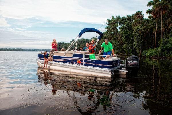 2014 Sun Tracker Fishin' Barge 22 DLX