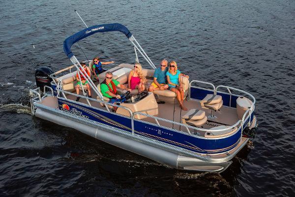 2014 Sun Tracker Fishin' Barge 22 DLX