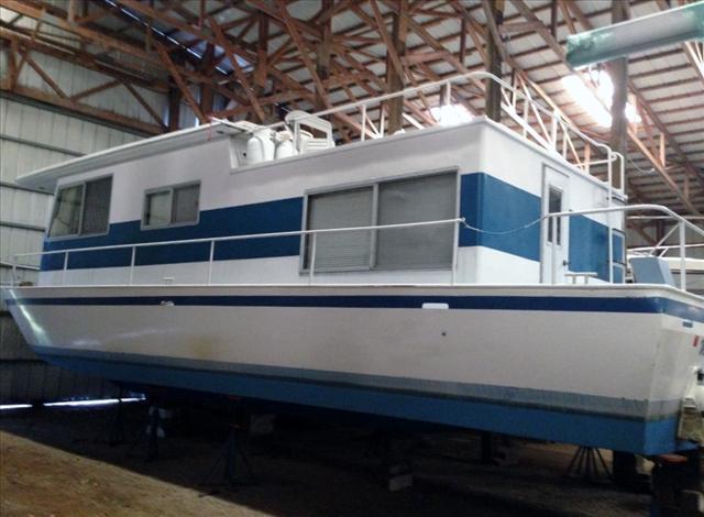 1972 River Queen House boat 40