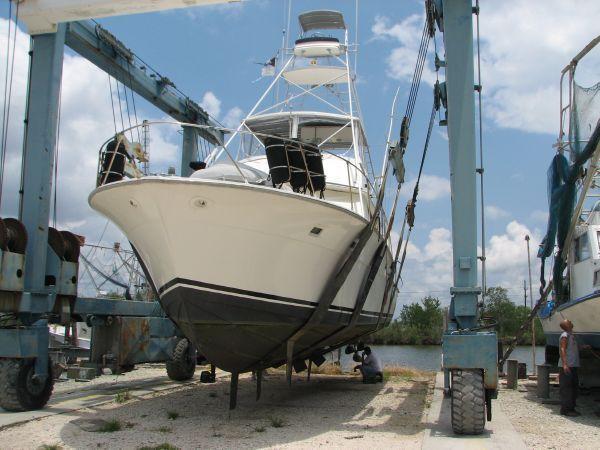 1974 Bertram 464 Convertible UPGRADED! Dinghy included
