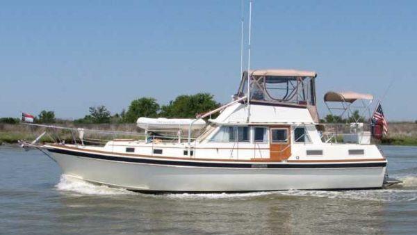 1974 Gulfstar 43 MKII Sundeck Trawler