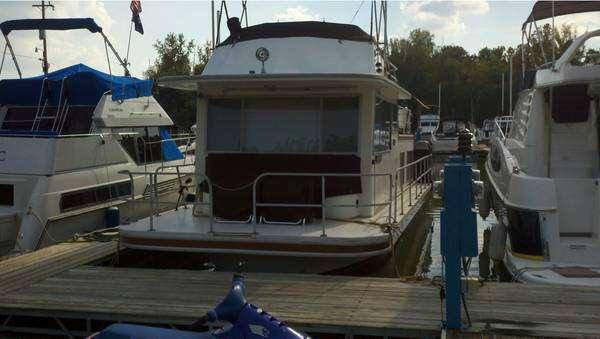 1978 carlcraft GIBSON 37 HOUSEBOAT  Jeffersonville
