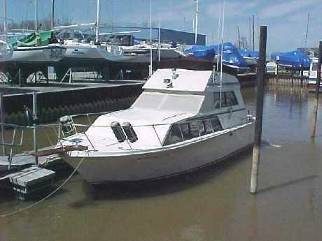 1978 Carver 33 Voyager