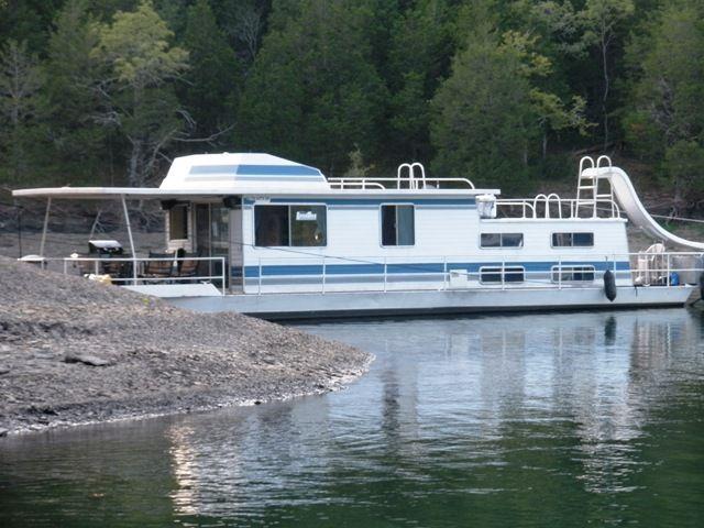 1978 JAMESTOWNER 13x55 Houseboat