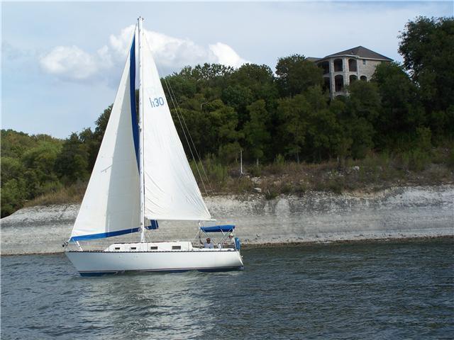1979 Hunter 30 FT Sloop Priced to move
