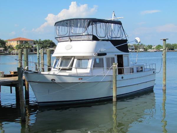 1979 Marine Trader 38 Double Cabin