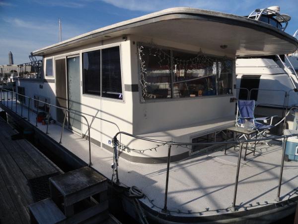 1980 carlcraft 45 Houseboat