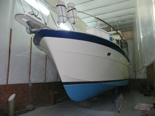 1980 HATTERAS DOUBLE CABIN Aft Cabin Motor Yacht