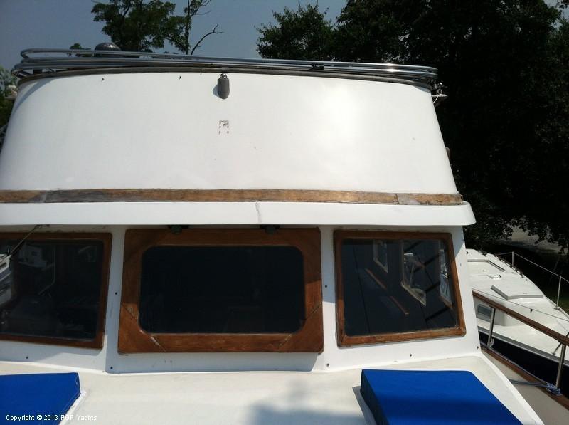 1981 Marine Trader 44 Dual Cabin Diesel