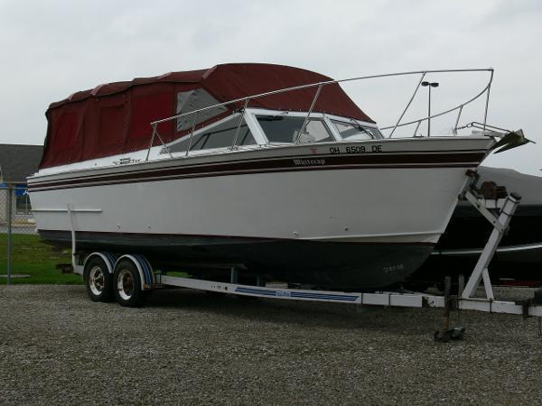 1982 Marinette 28 Sportsman