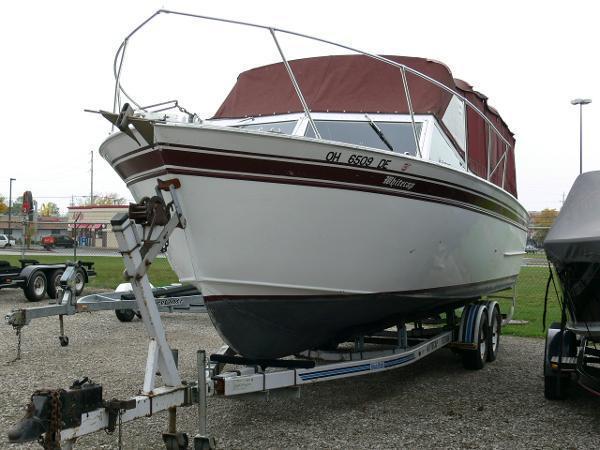 1982 Marinette 28 Sportsman