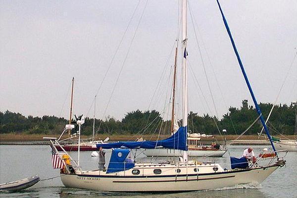 1982 Pacific Seacraft 37