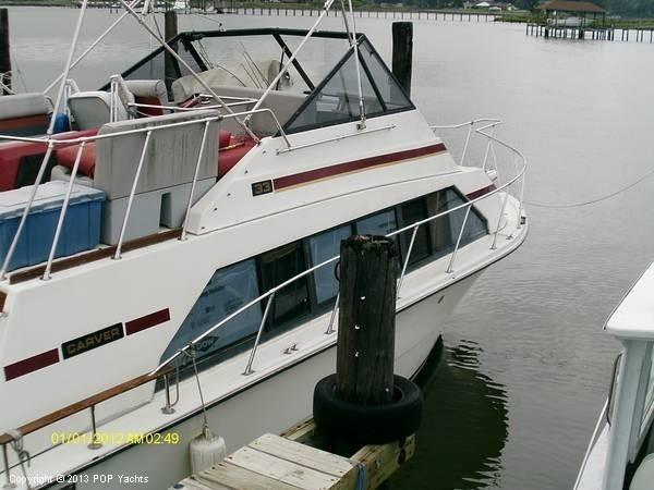 1984 Carver 33 Mariner