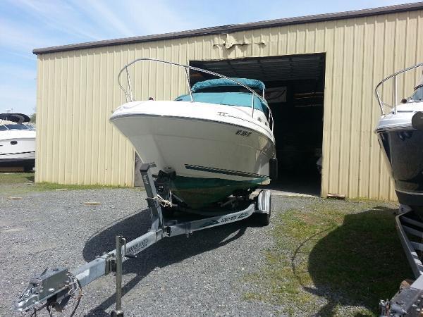1996 Sea Ray 240DA