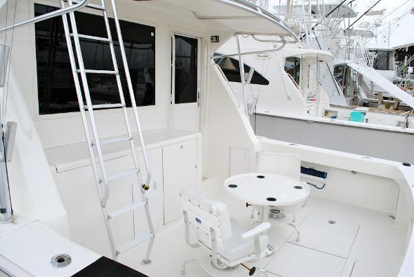 1996 Viking Yachts Convertible with Tower