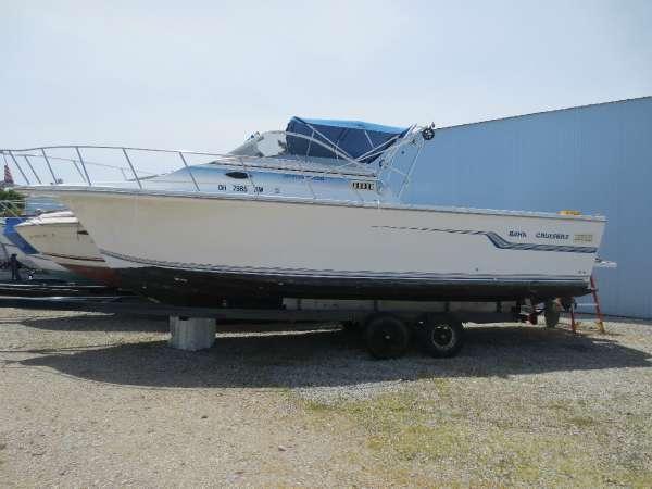 1997 Baha Cruisers 299 Open Fisherman