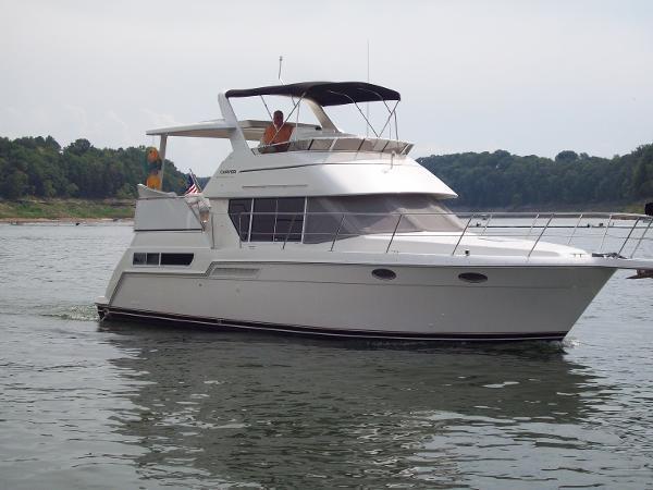 1997 Carver 355 Motor Yacht