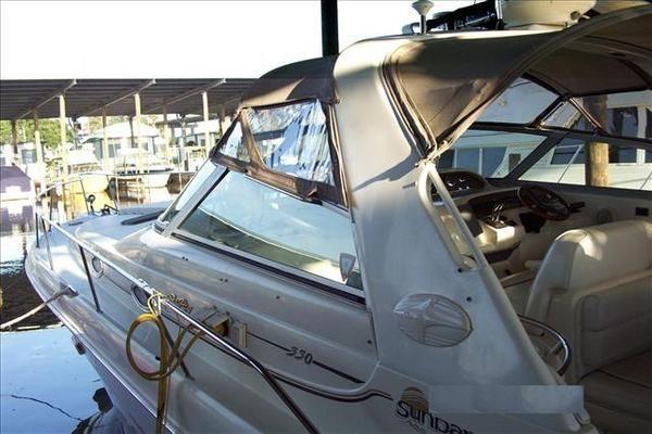 1997 Sea Ray 330 Sundancer