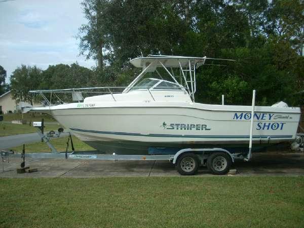 1997 Seaswirl 2600 Striper