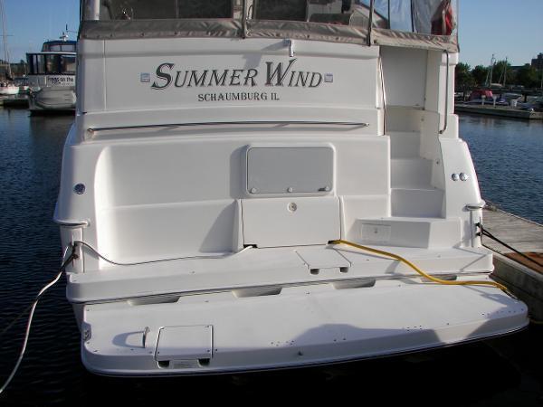 1997 Silverton 372 Motor Yacht