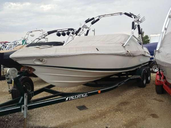 1998 COBALT BOATS 220