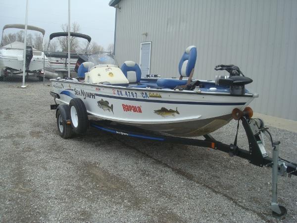 1998 Sea Nymph Fishing Machine Evinrude 70hp 2-Stroke