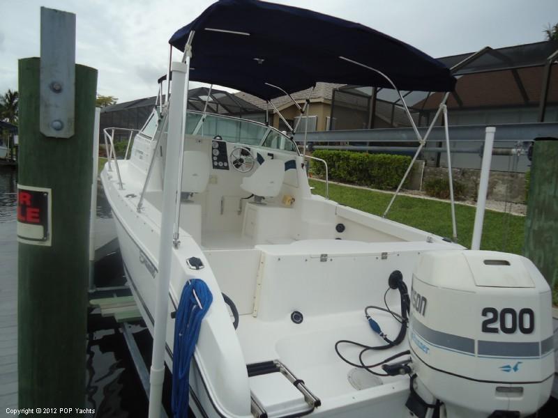 1998 Seaswirl Striper 2300