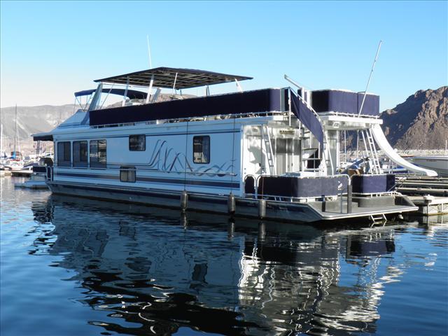 1998 Somerset 16x65 House Boat