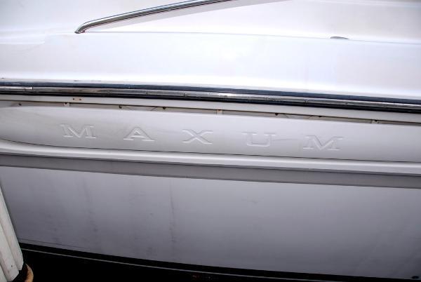 1999 Maxum 4600 SCB