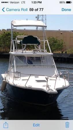 1999 Pursuit 3000 Offshore